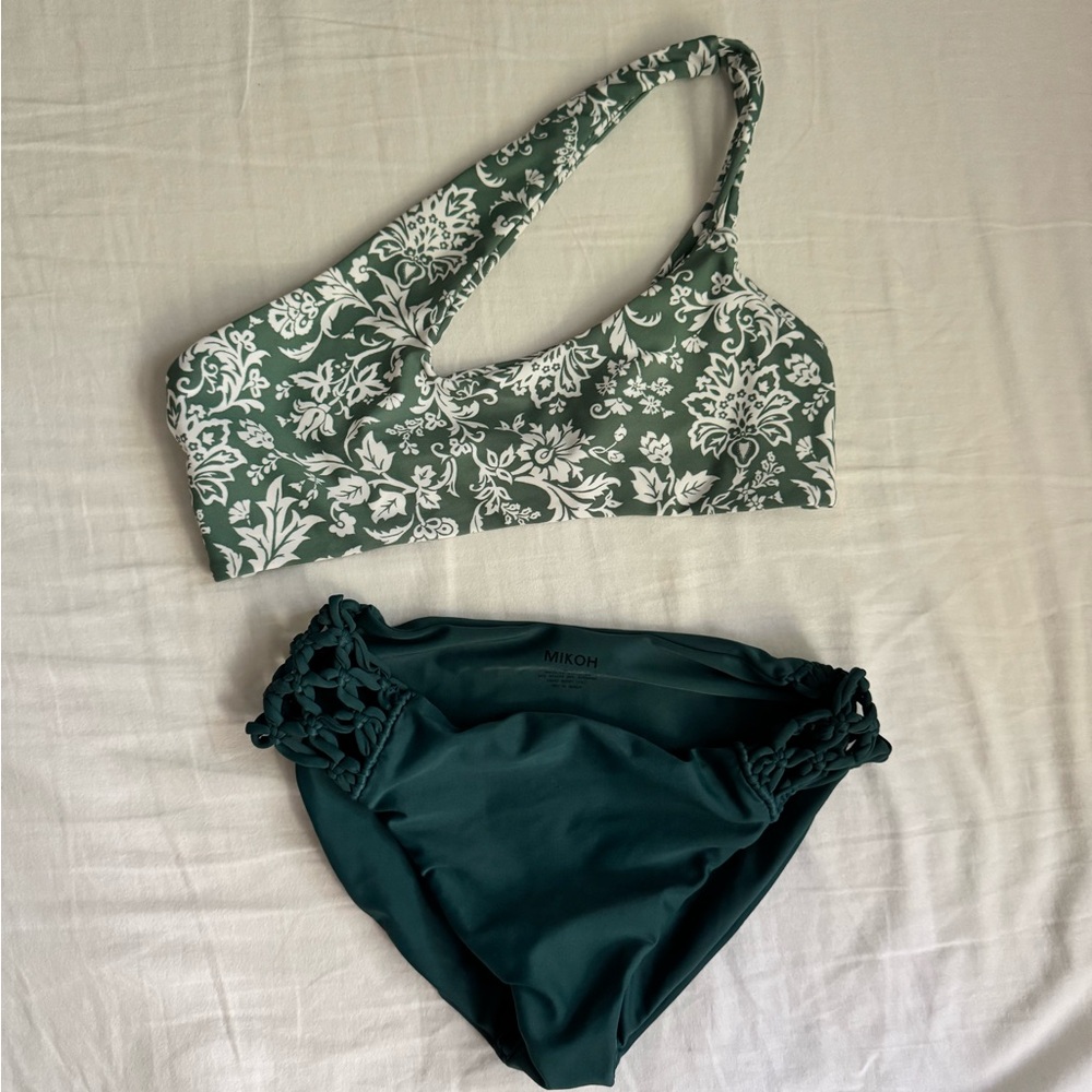 NEW - MIKOH Cross Shoulder Floral Swim Set